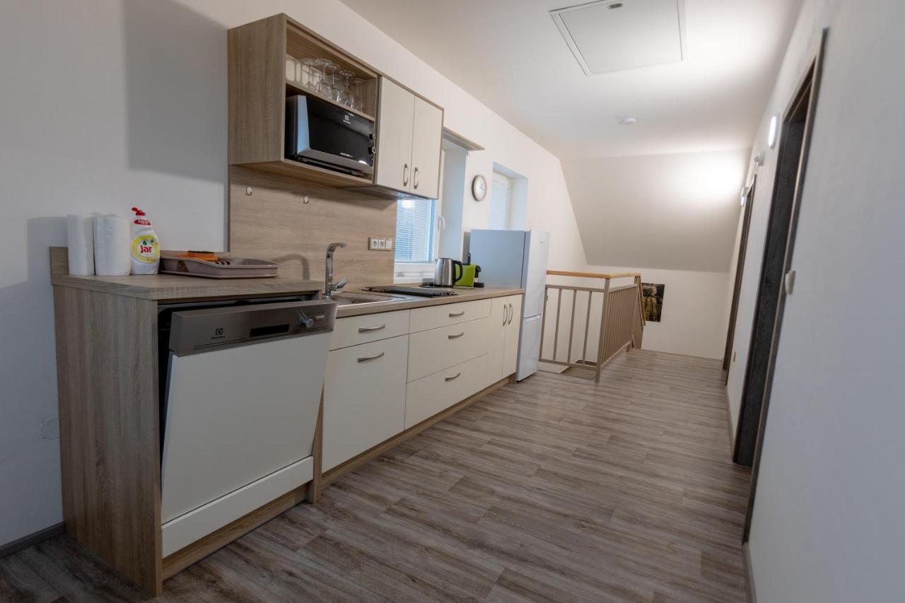Apartmany Za Dvorem Velke Pavlovice Luaran gambar